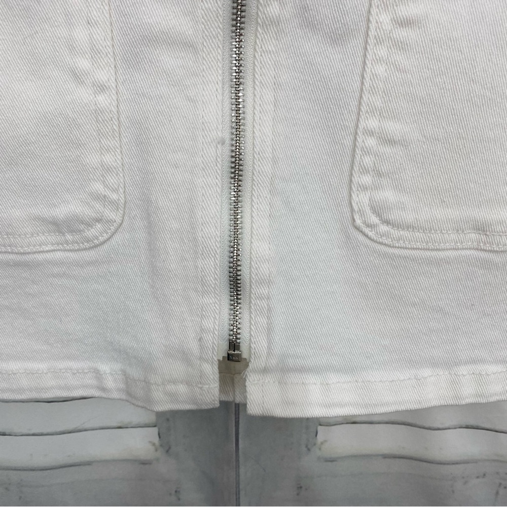 a Loves a White Stretch Denim Mini Cargo Skirt Full Zip Front Pockets Cotton NWT - Picture 5 of 8